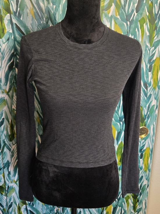 rag & bone Tops - rag & bone Women's Charcoal Ribbed Long-Sleeve Tee